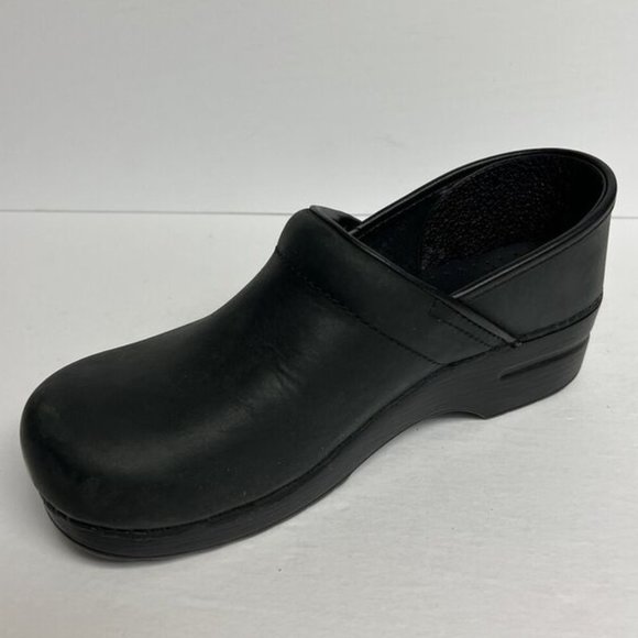 Dansko Women's Professional Oiled Clog Black, Size EUR 40, US 9.5-10 M